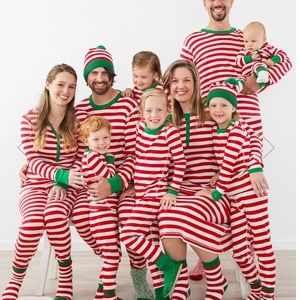 Hanna andersson family pajamas small Holiday